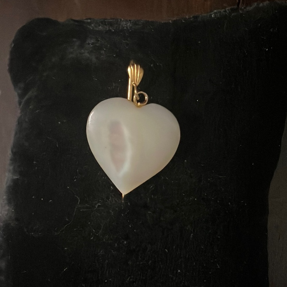 Vintage Mother of Pearl Shell Heart Stick Tie Pin